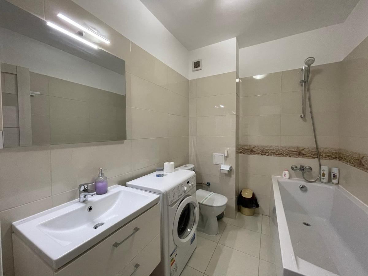 Renting Solutions Iulius Mall Iasi Extérieur photo